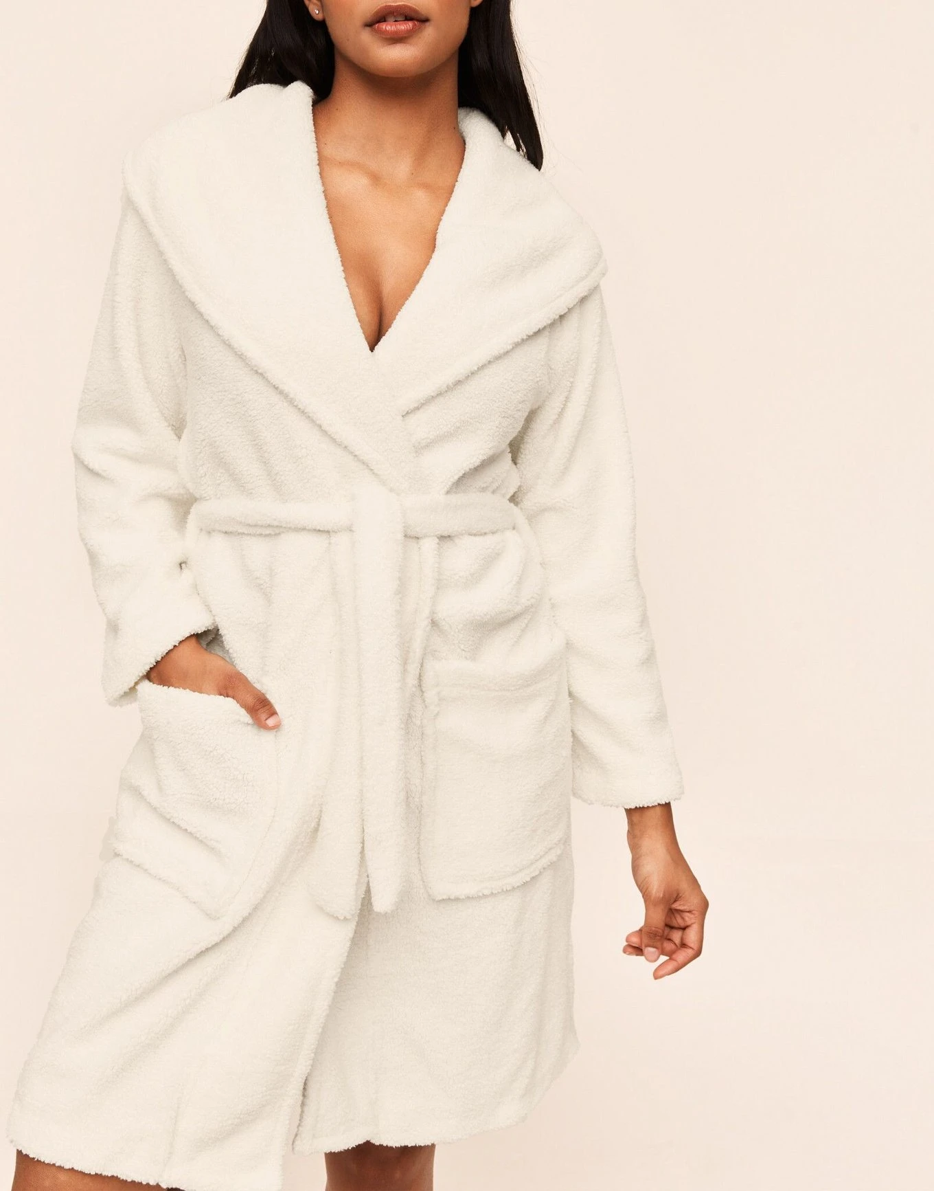 Anabell White - Image 2