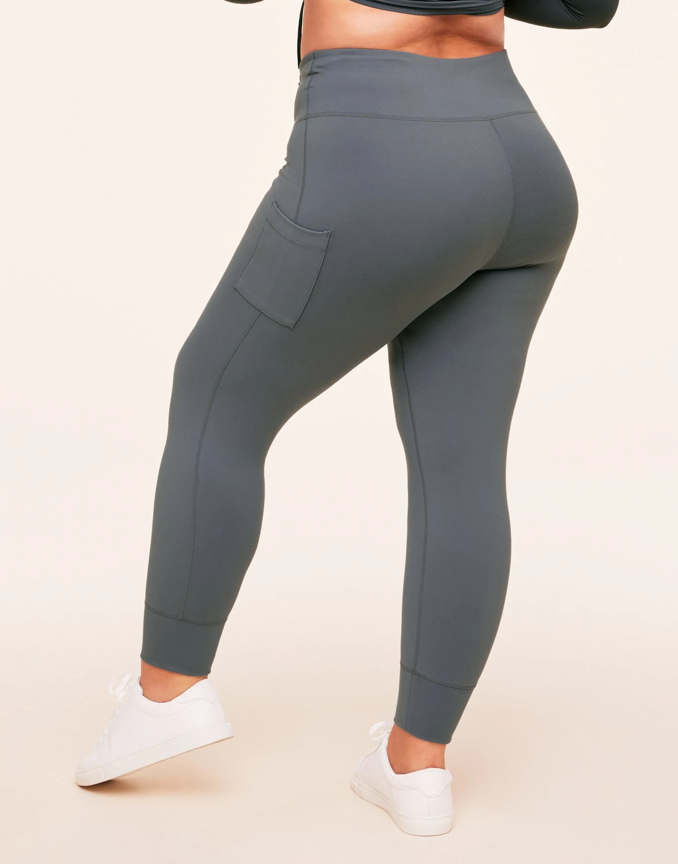 Cora Cozy Slim Jogger Plus Gray - Image 4